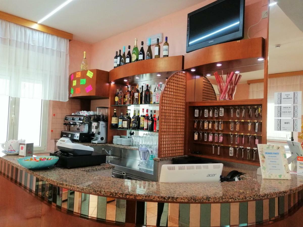 Hotel Alba Rimini Exteriér fotografie